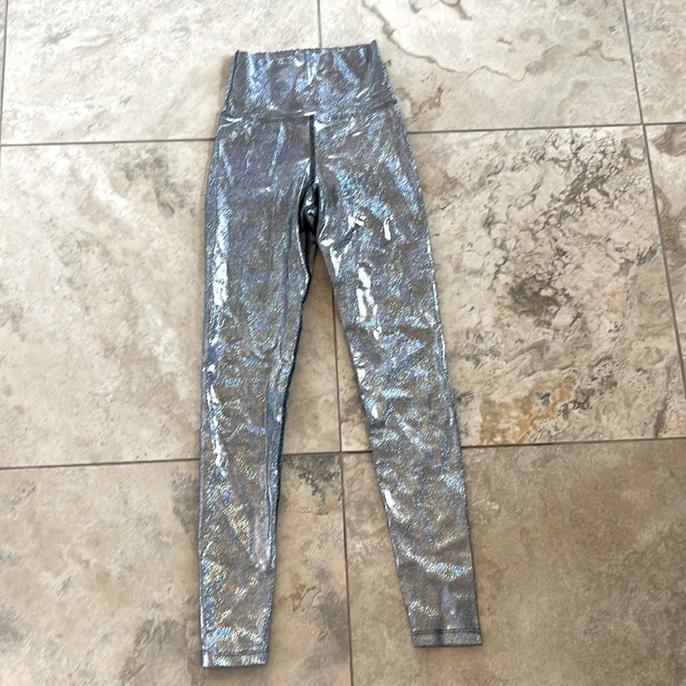 Beach Riot leggings like new, worn once. Line dried.